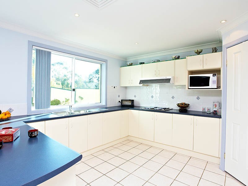 17 Tucker Road, Casula NSW 2170