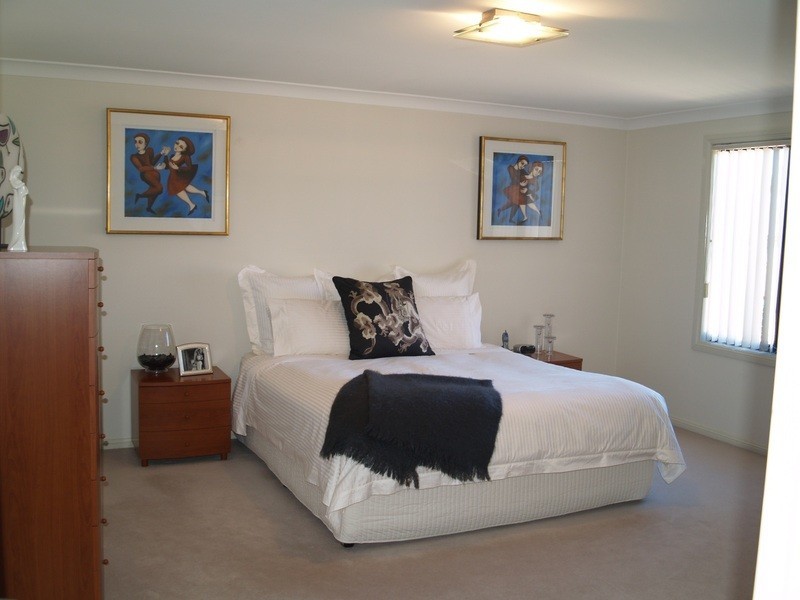 West Hoxton NSW 2171