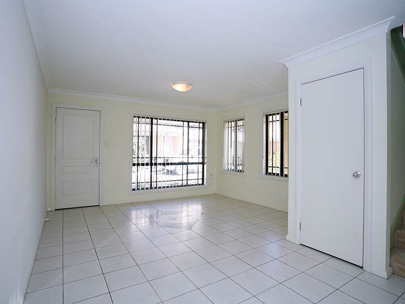 9/10 Yerona Street, Prestons NSW 2170