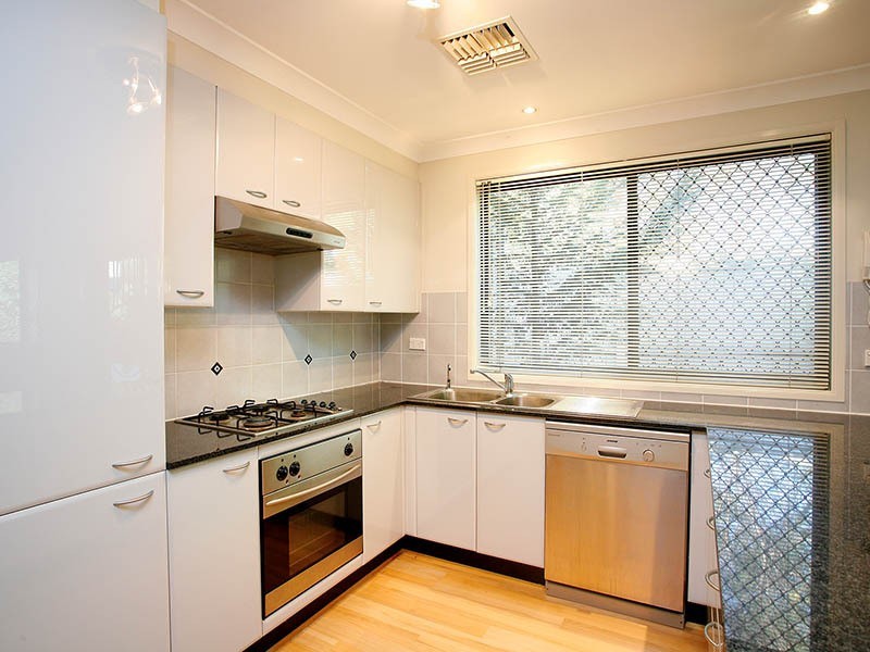 2 Dalmeny Drive, Prestons NSW 2170