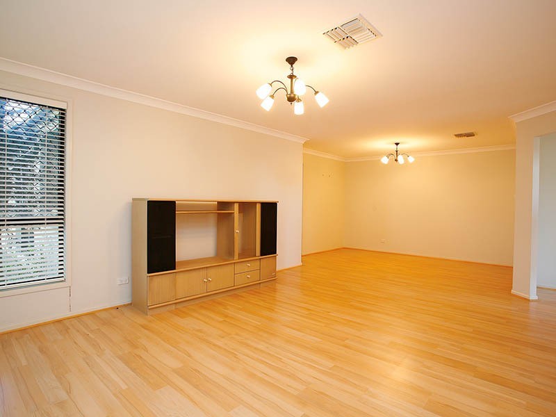 2 Dalmeny Drive, Prestons NSW 2170