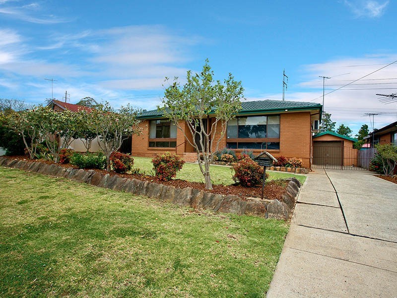 4 Ironbark Avenue, Casula NSW 2170