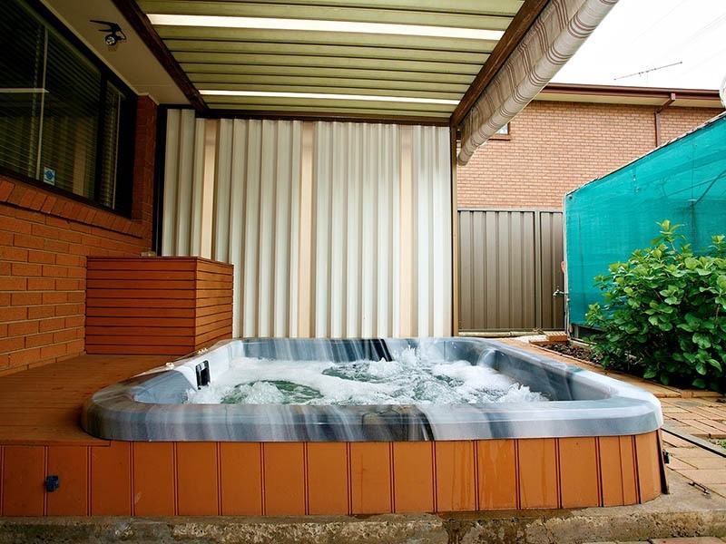 4 Ironbark Avenue, Casula NSW 2170