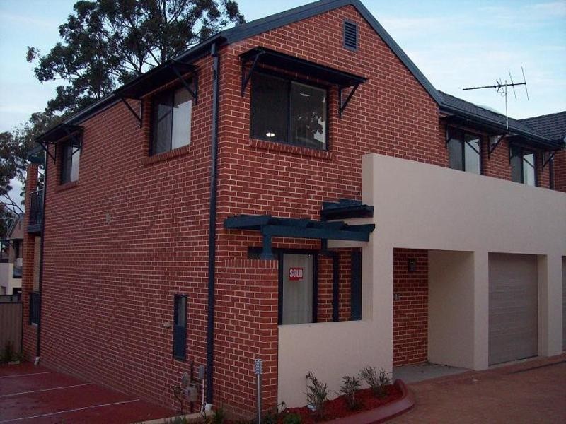 6/18 Holland Crescent, Casula NSW 2170