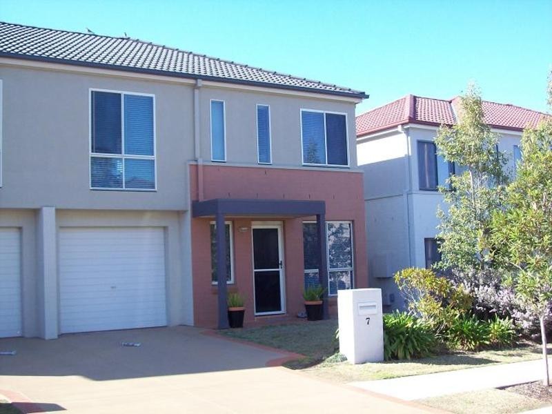 7 Hindostan Road, Glenfield NSW 2167