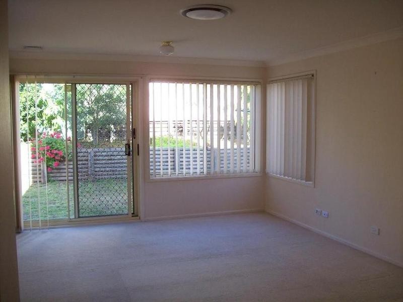 6 Teak Way, Prestons NSW 2170