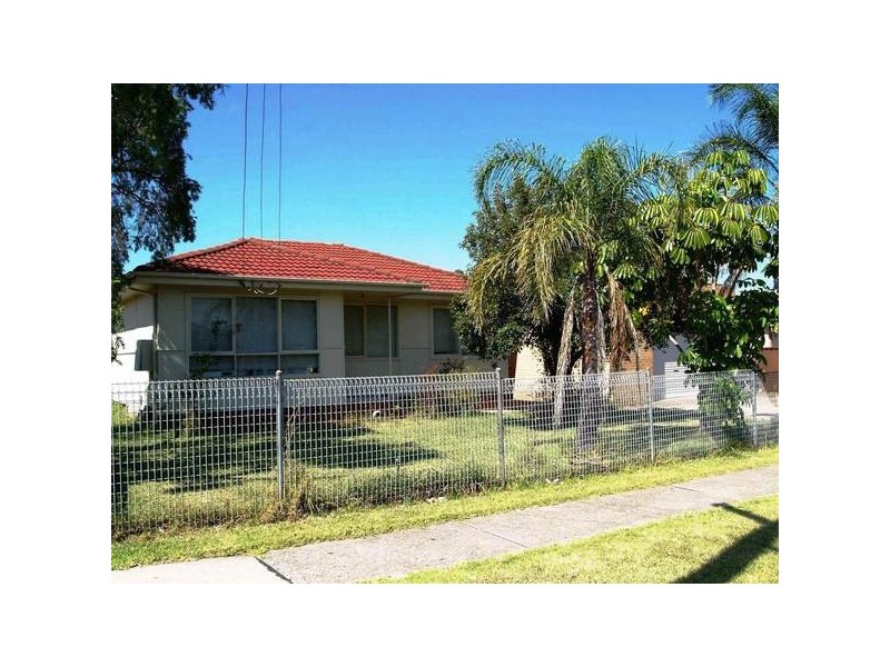 60 Demeyrick Avenue, Casula NSW 2170