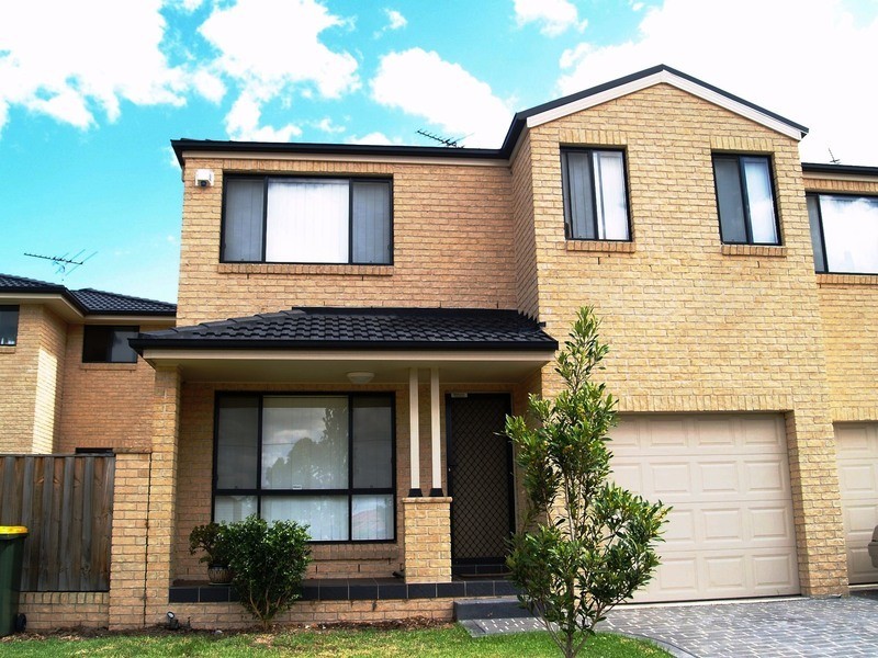 2/4-6 Blackwood Avenue, Casula NSW 2170