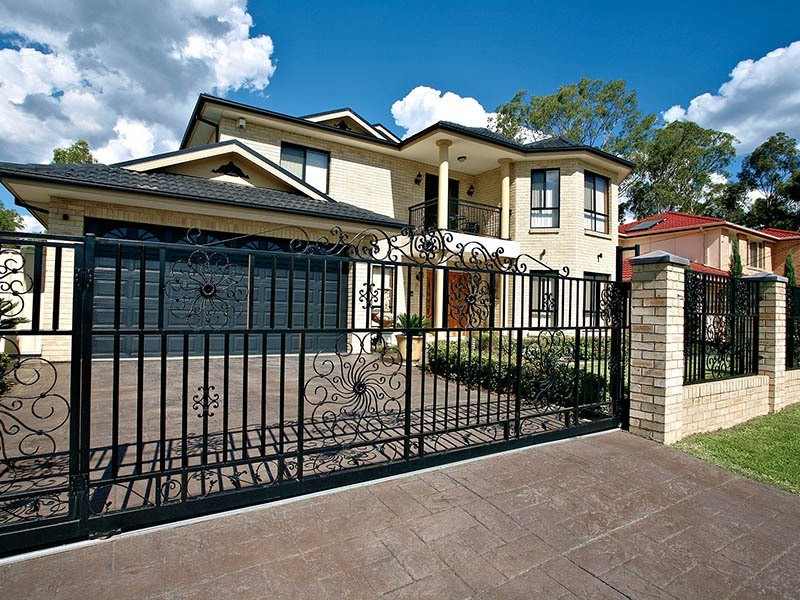 Lurnea NSW 2170