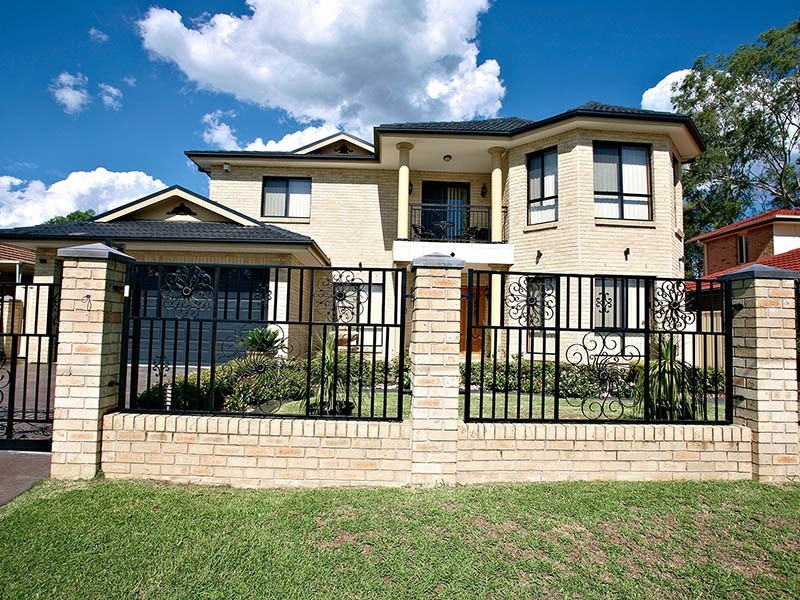 Lurnea NSW 2170