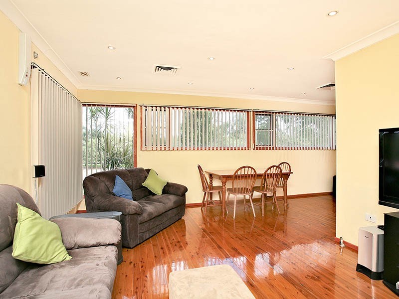 Wattle Grove NSW 2173