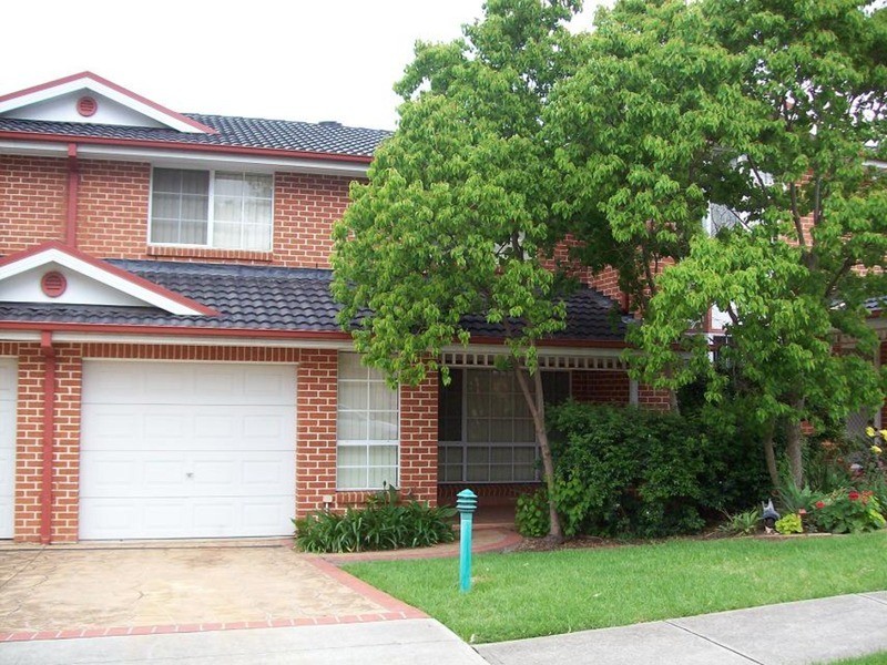 2/36 Holland Crescent, Casula NSW 2170