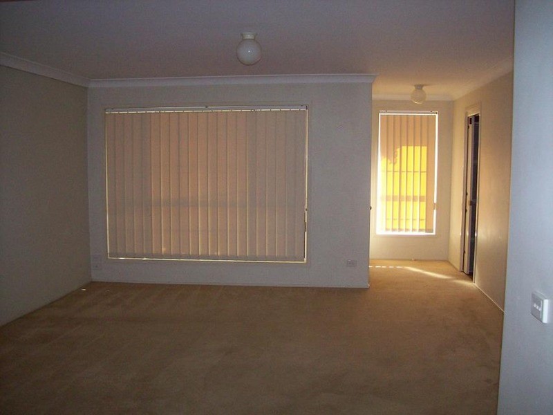 2/36 Holland Crescent, Casula NSW 2170