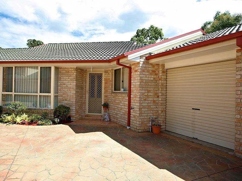 4/9-11 Doomben Close, Casula NSW 2170