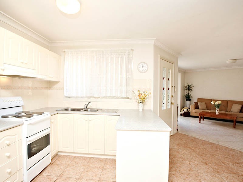 4/9-11 Doomben Close, Casula NSW 2170