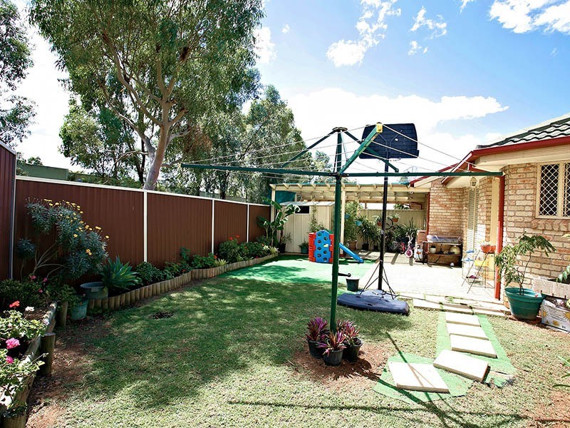 4/9-11 Doomben Close, Casula NSW 2170