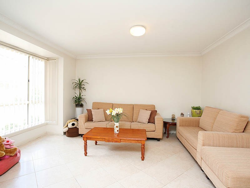 4/9-11 Doomben Close, Casula NSW 2170