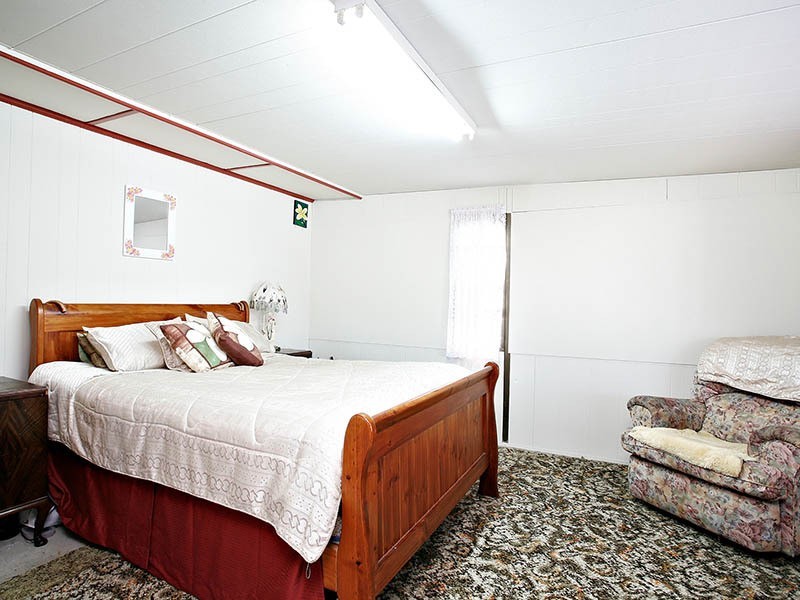 6 Compton Avenue, Lurnea NSW 2170