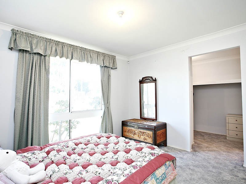 13 Pine Road, Casula NSW 2170