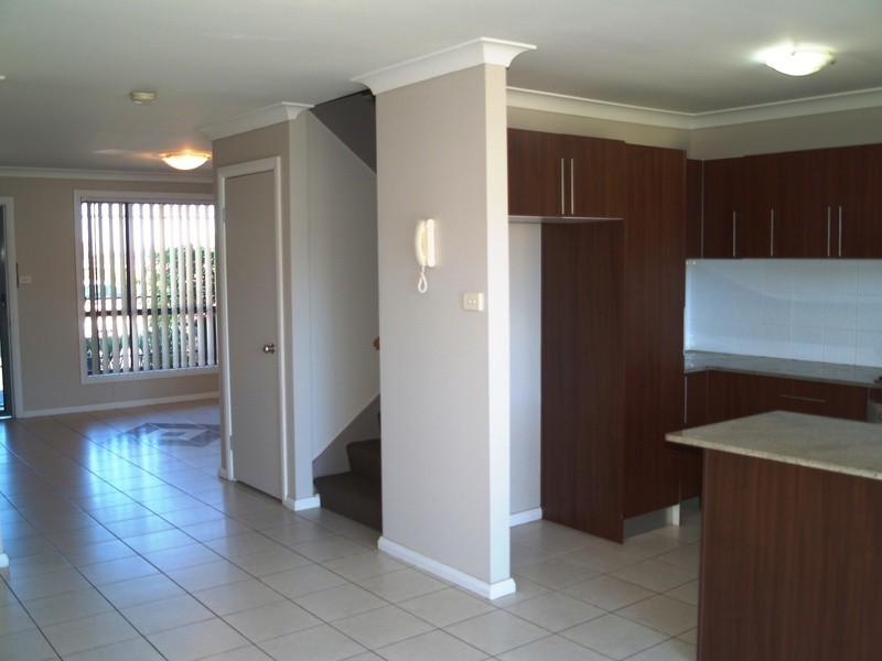 12/10 Yerona Street, Prestons NSW 2170