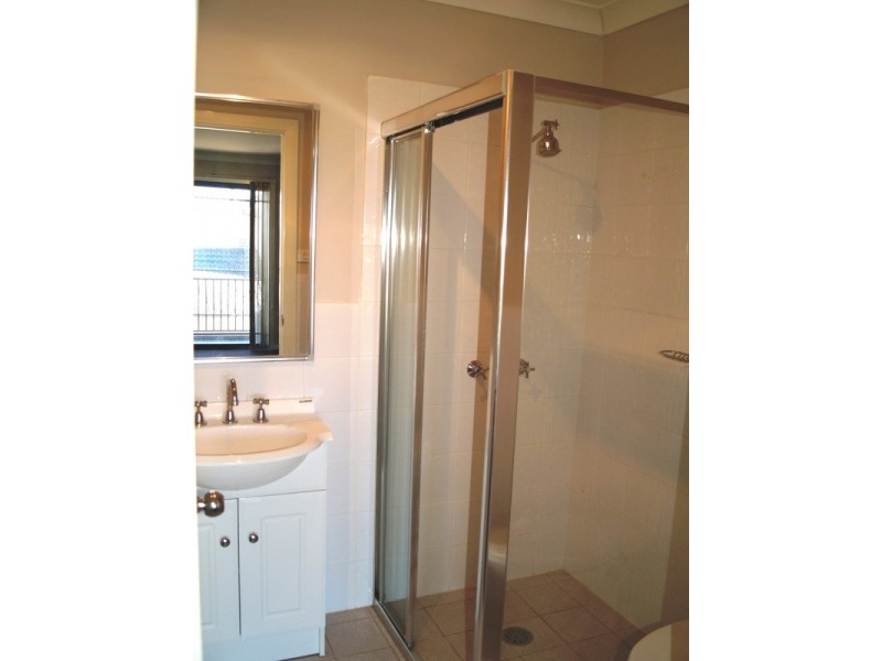 12/10 Yerona Street, Prestons NSW 2170