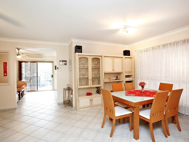 9A Sidney Place, Casula NSW 2170