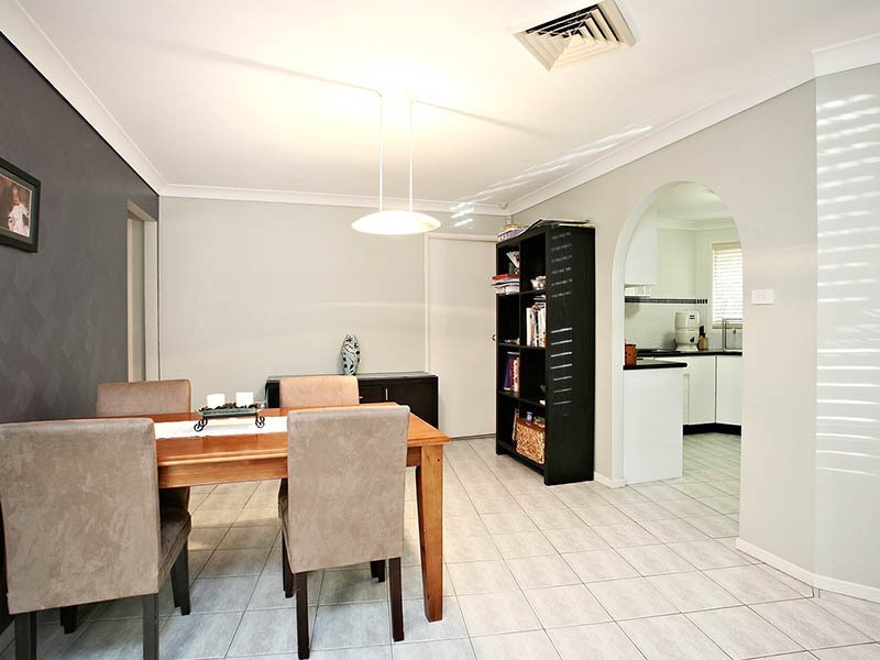 15 Shute Way, Casula NSW 2170