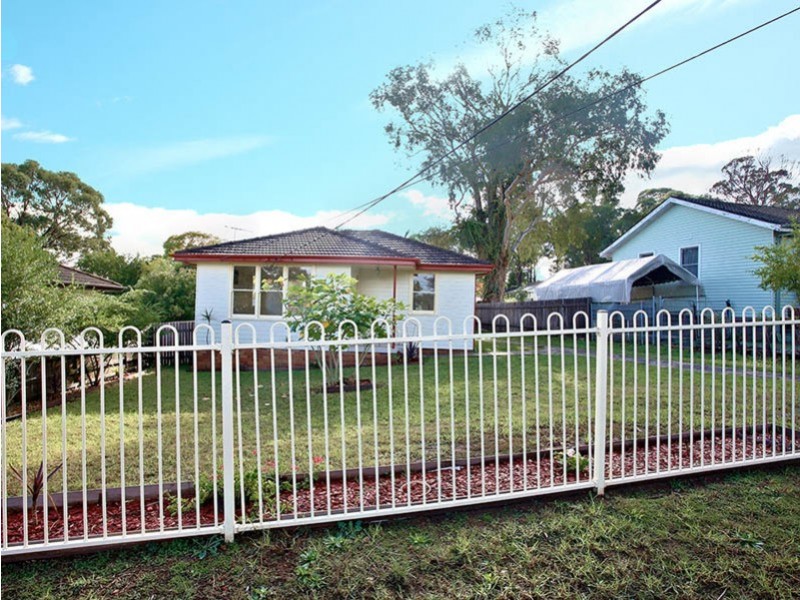 13 Thomas Avenue, Lurnea NSW 2170
