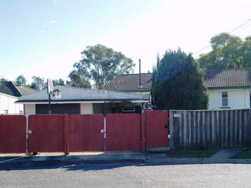 4 Fassifern Place, Cartwright NSW 2168
