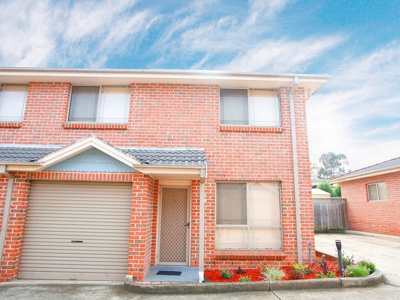 12/13-15 Carnation Avenue, Casula NSW 2170