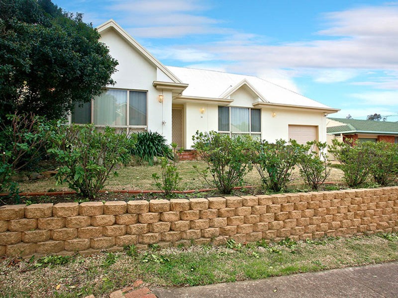 14 Kitson Way, Casula NSW 2170