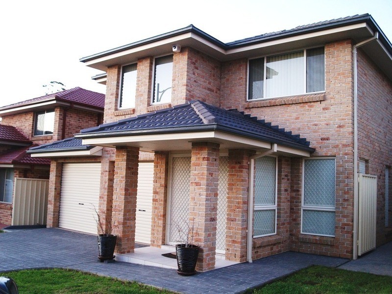 5 Figtree Place, Casula NSW 2170