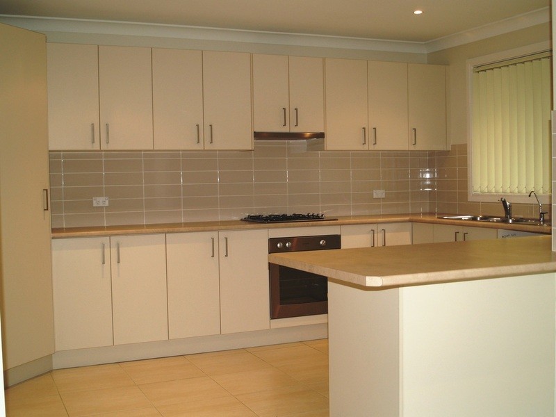 5 Figtree Place, Casula NSW 2170