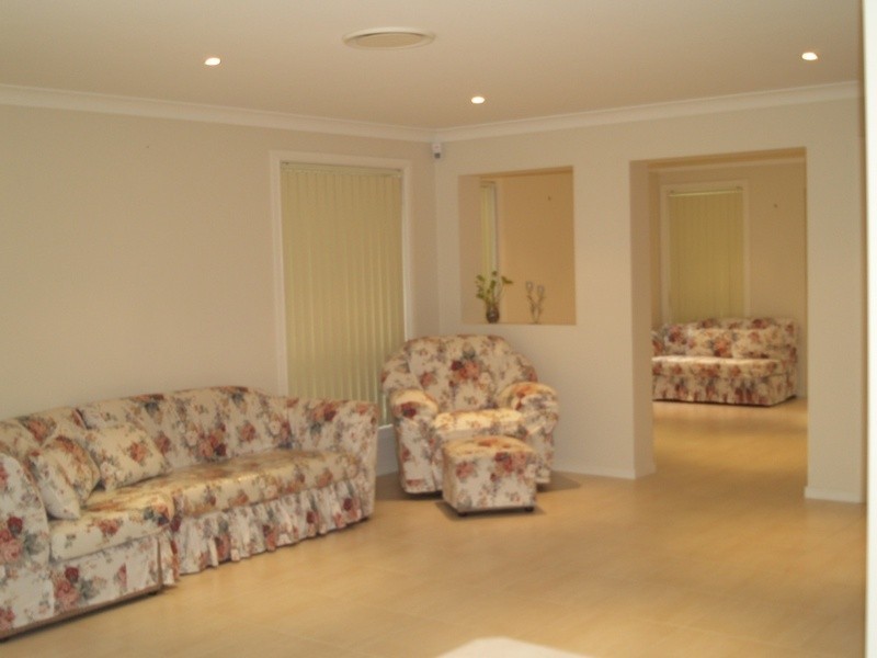 5 Figtree Place, Casula NSW 2170