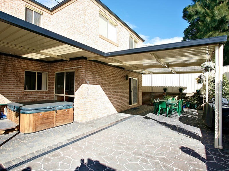 14 Perina Close, Casula NSW 2170