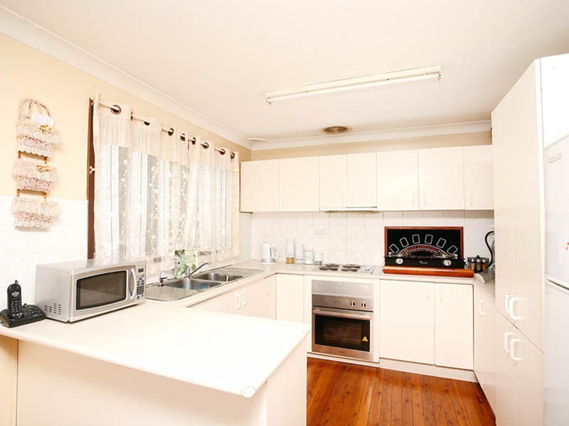 12 Darling Avenue, Casula NSW 2170