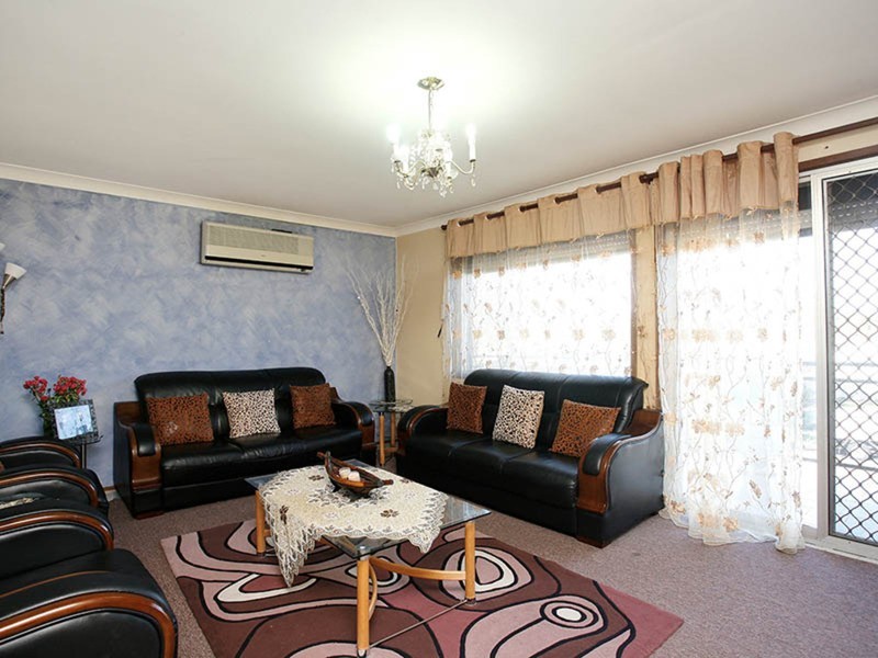 12 Darling Avenue, Casula NSW 2170