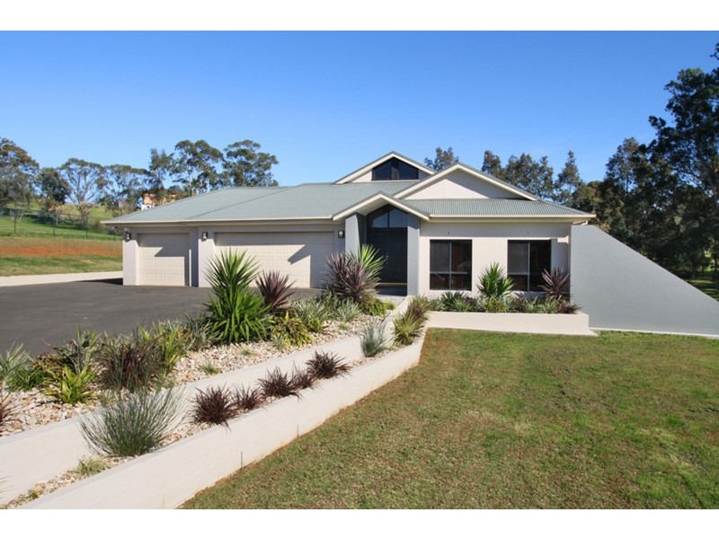 4 Keating Place, Denham Court NSW 2565