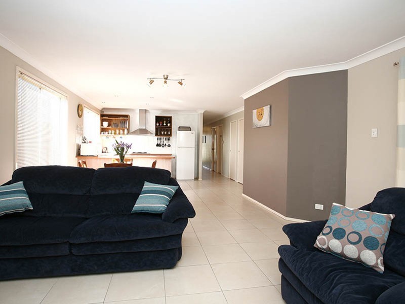 3 Erin Place, Casula NSW 2170