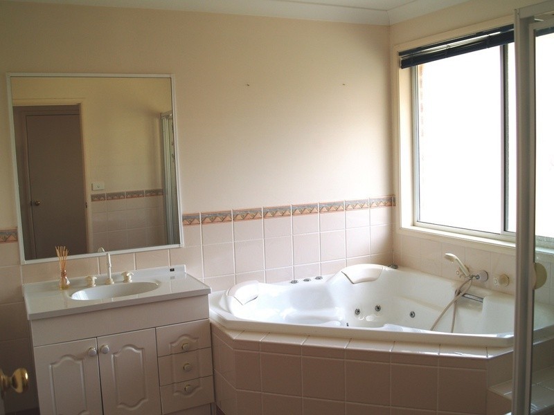 17B Gilmore Road, Casula NSW 2170