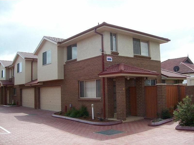1/19-21 Marsh Parade, Casula NSW 2170