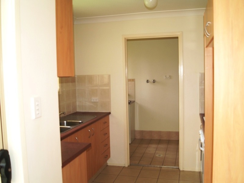 2/14 Pine Road, Casula NSW 2170