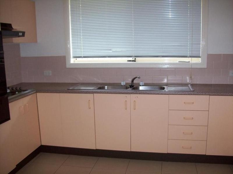 1/14 Cato Way, Casula NSW 2170