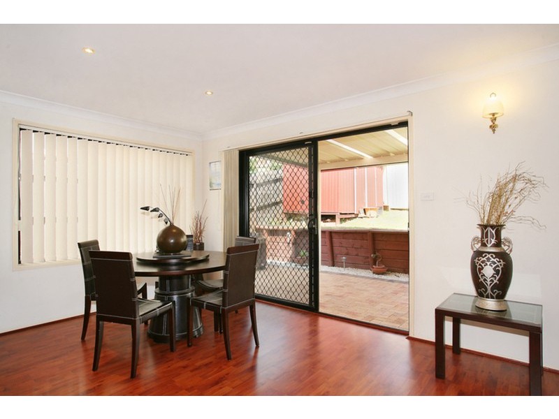 37 Wainewright Avenue, West Hoxton NSW 2171