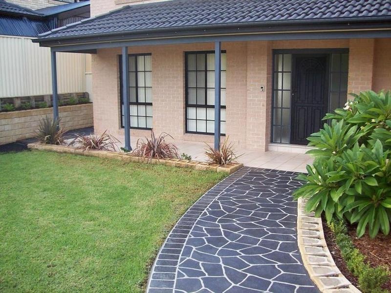 110 Carmichael Drive, West Hoxton NSW 2171