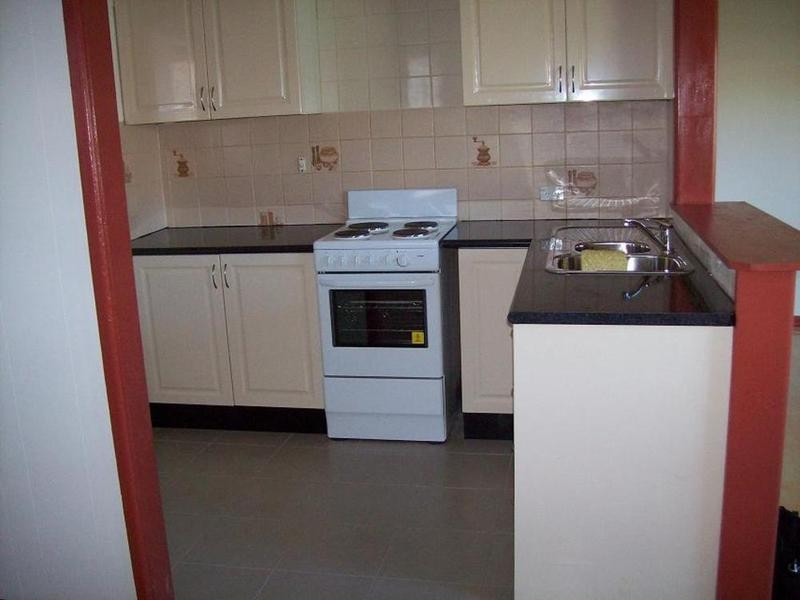 6 Compton Avenue, Lurnea NSW 2170