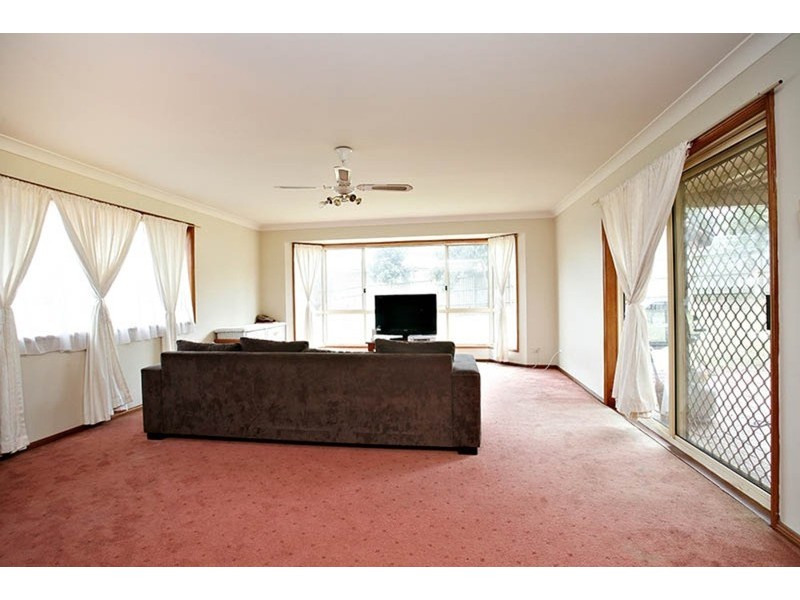 12 Durack Place, Casula NSW 2170