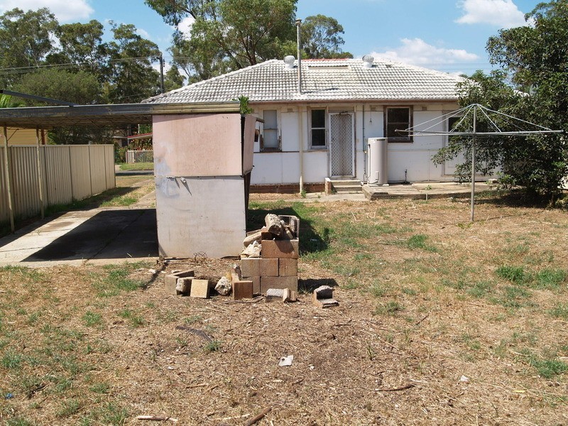 11 Naranghi Street, Busby NSW 2168