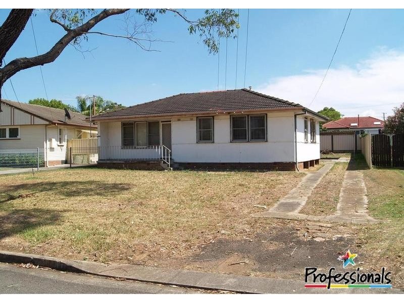 11 Naranghi Street, Busby NSW 2168