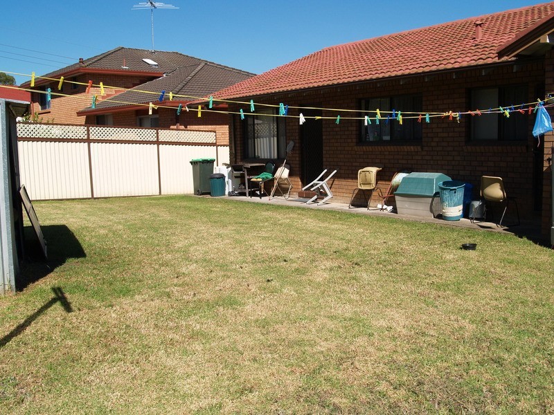 5 Tallowood Avenue, Casula NSW 2170